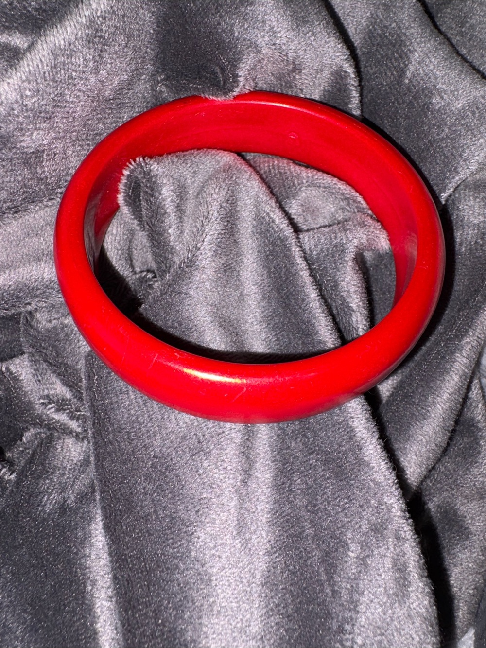 20-vintage shiny Red cherry luciteBangle Bracelet - the color is different